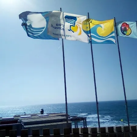 Δωμάτια σε οικογενειακή κατοικία Azure *